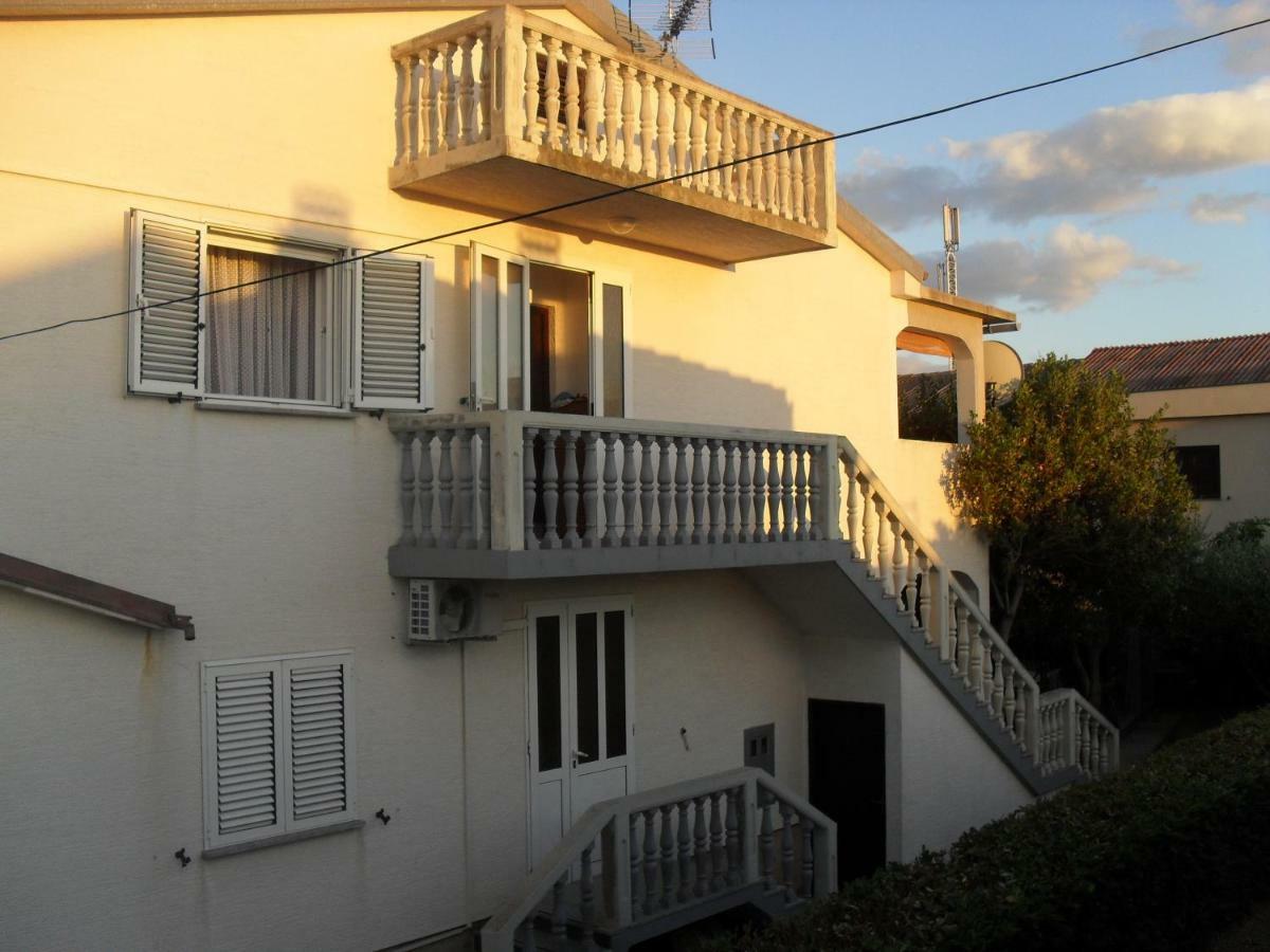 Apartment Zdenka Povljana Luaran gambar