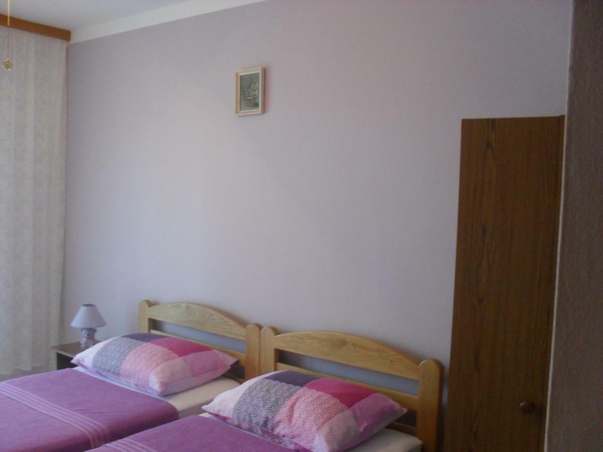 Apartment Zdenka Povljana Luaran gambar